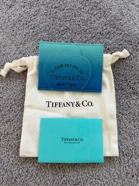Tiffany & Co. Return to Card Case Holder Wallet Blue Ombrè Leather New